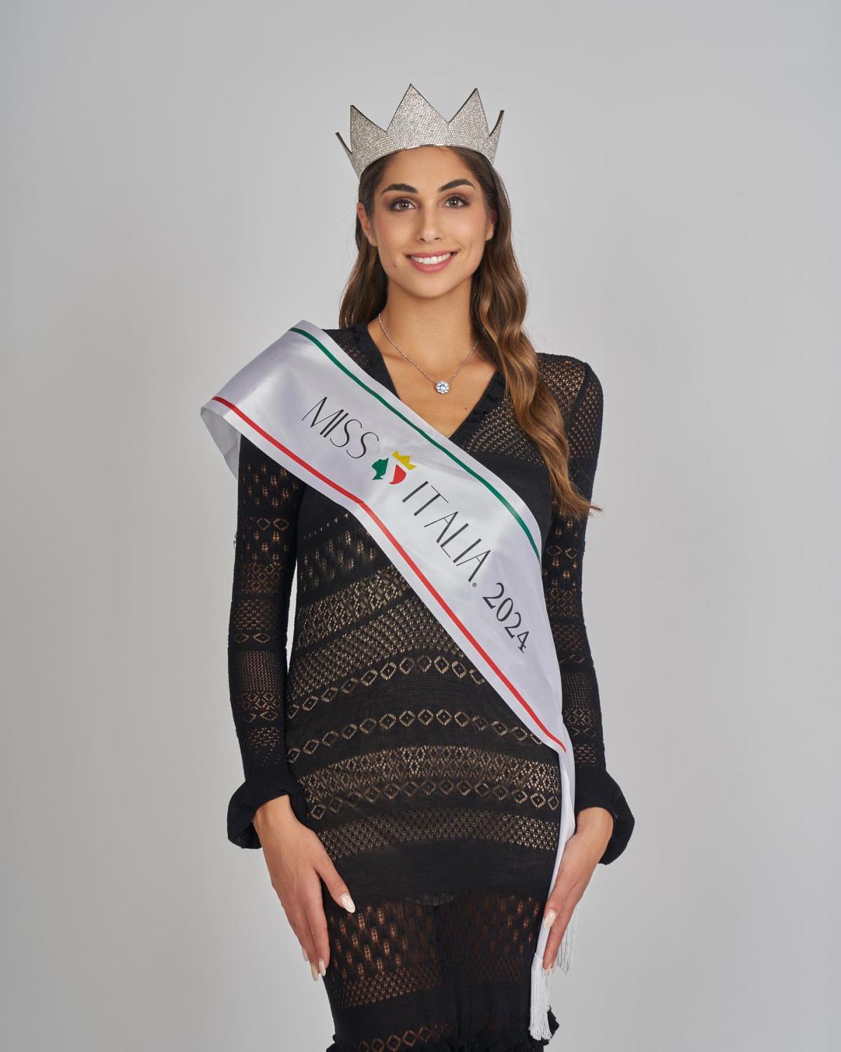 Miss Italia 2024 è Ofelia Passaponti: “Mi piacerebbe lavorare in tv come presentatrice, o fare cinema”