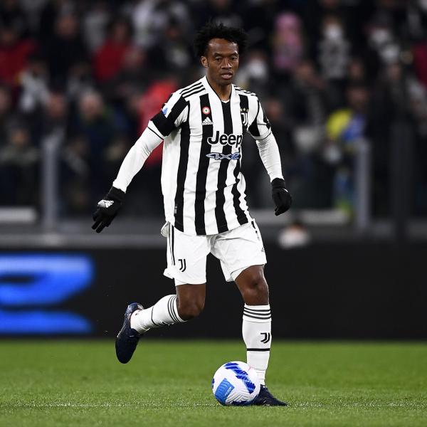 Juventus, Cuadrado rinnova fino al 2023: è ufficiale