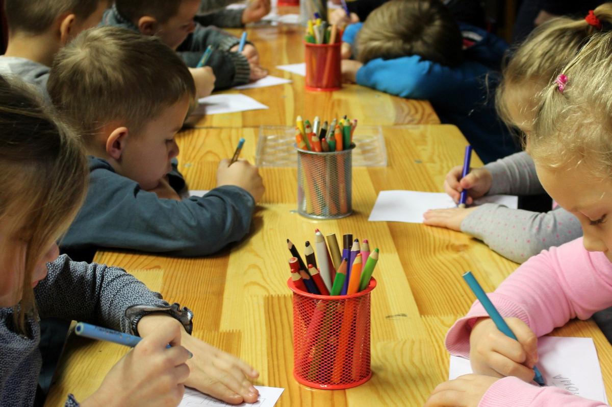 Bambini ucraini a scuola: il punto sull’accoglienza