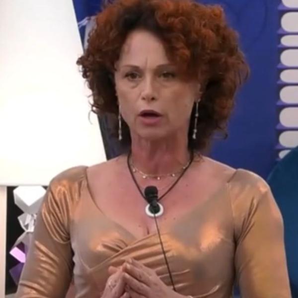 Grande Fratello 2023, Beatrice accusa Perla di “parole indicibili” ma un video la smaschera