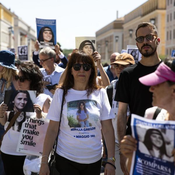 Casi Orlandi-Gregori, iniziati i lavori della Commissione parlamentare d’inchiesta. La sorella di Mirella: “Ci aspettiamo che mettano sullo stesso piano le due ragazze scomparse e che ci diano una risposta”