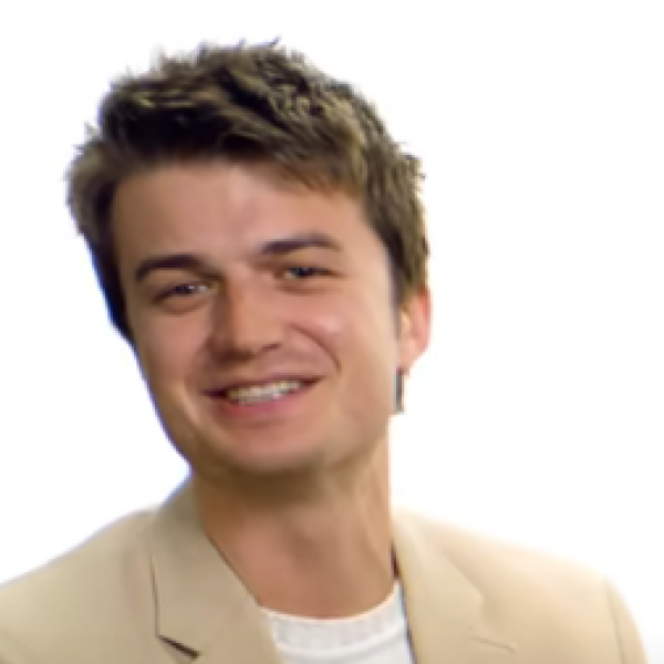 Joe Keery fidanzata, chi è Maika Monroe: età, curiosità