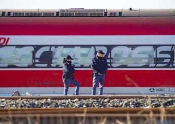 Pescara, tragedia a Montesilvano: mamma e figlia investite e uccise da un treno, ipotesi suicidio. Il sindaco: “Lutto cittadino”