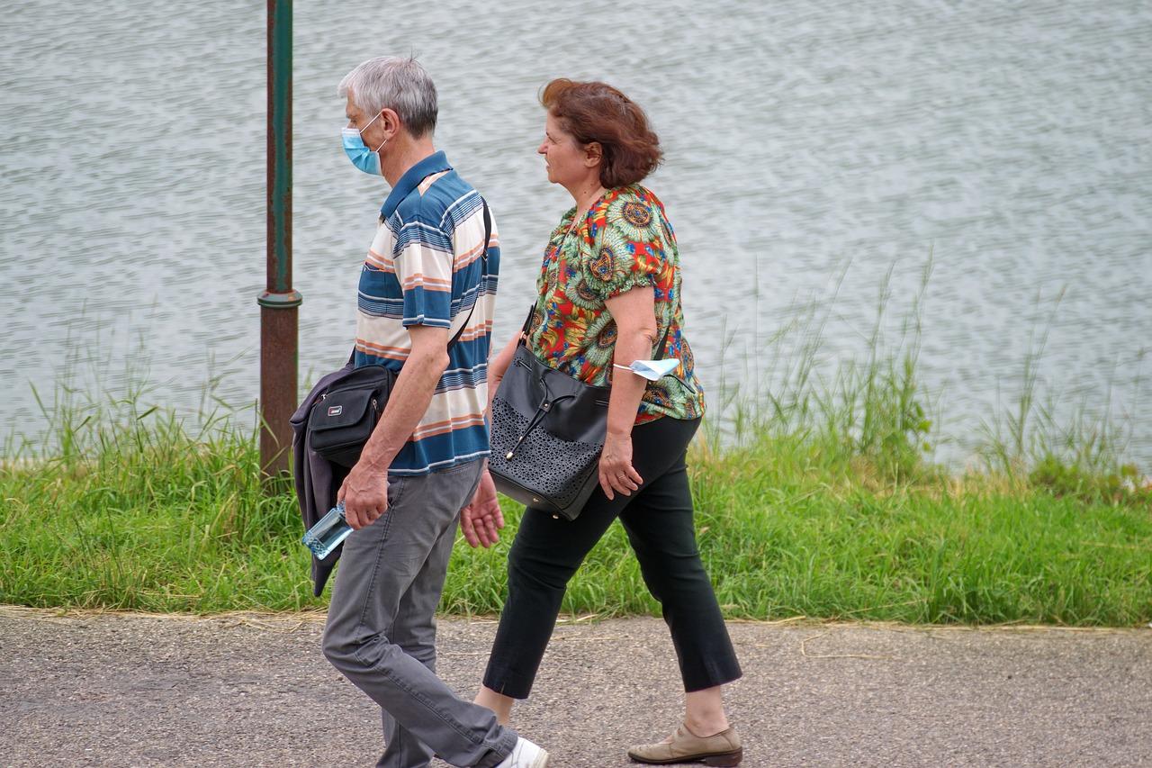 Pensioni, al via la nuova riforma 2024: chi ci guadagna dalle nuove proposte? Il governo studia proroghe e misure temporanee con uscita unica tra l’anticipo pensionistico e la pensione donna. Un passo avanti e due indietro per Quota 41