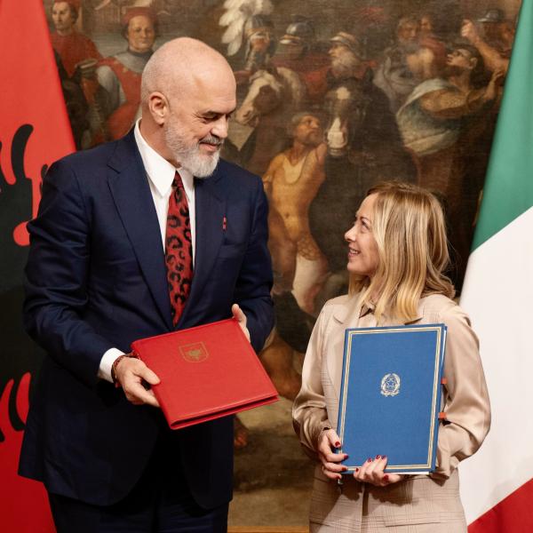 Diario politico, Italia-Albania: pochi in aula per la discussione dell’accordo