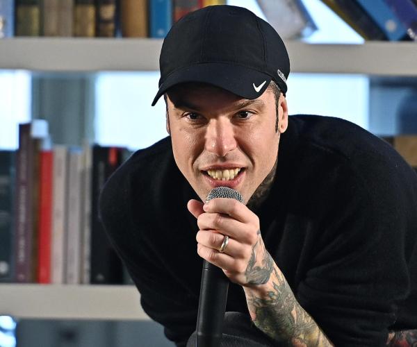 Fedez, fan preoccupati per le sue condizioni di salute: le ipotesi