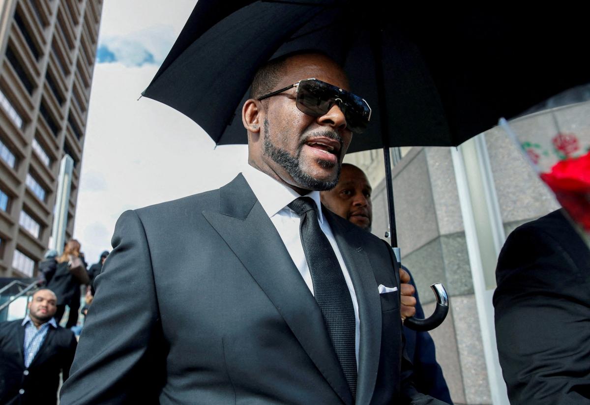 R. Kelly condannato: il famoso rapper sconterà 30 anni per abusi se…