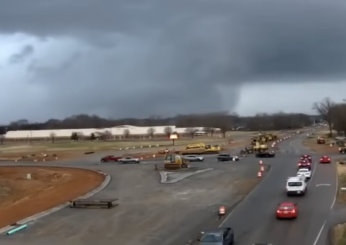 Usa, devastante tornado nel Tennessee: almeno sei morti, tra cui un bambino | VIDEO