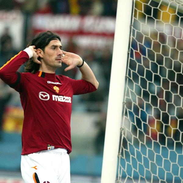 Chi è Marco Delvecchio, l’ex bomber della Roma soprannominato ‘Uomo Derby’