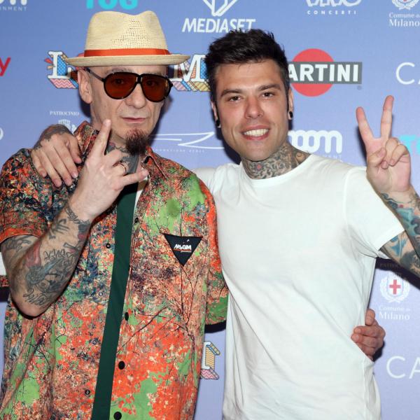 “Love Mi”, il 28 giugno il concerto di Fedez e J-AX in piazza Duomo, a Milano. Cantanti, come e dove vedere l’evento benefico