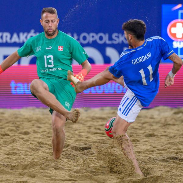 Mondiali di beach soccer, l’Italia si arrende in finale al Brasile