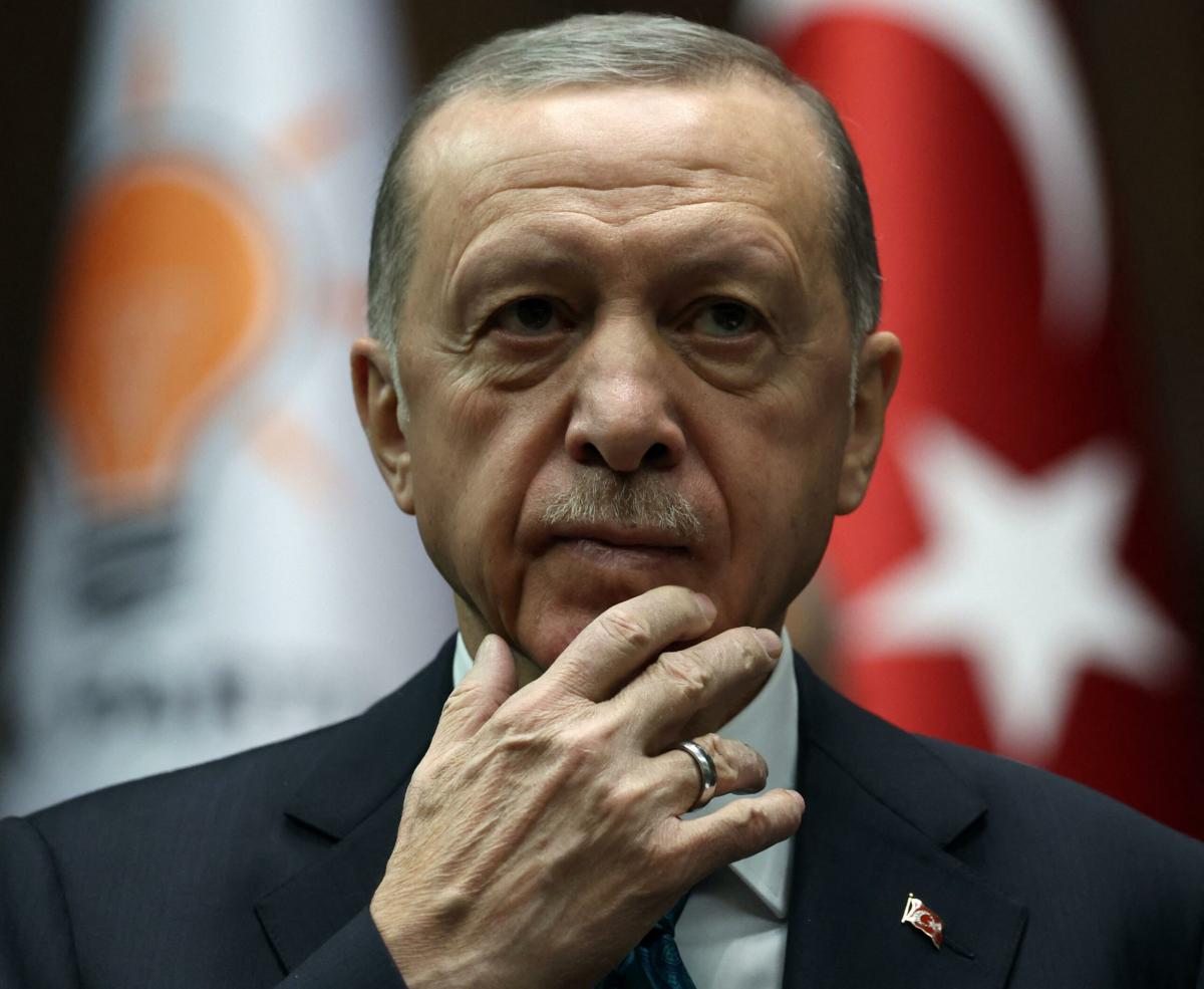 Turchia al voto, chiusi i seggi, Erdogan: “Istanbul torna al suo splendore”