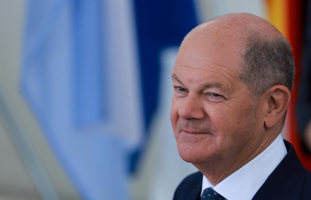 Elezioni in Francia 2024, il cancelliere tedesco Scholz: “La possibile vittoria dell’estrema destra preoccupa”