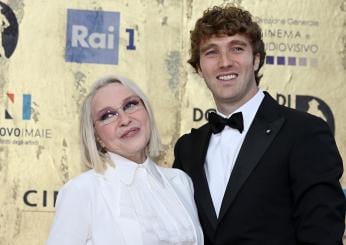 Clizia Incorvaia e Paolo Ciavarro si sono sposati: tutti i vip invitati, i testimoni, le promesse e l’esibizione di Patty Pravo 