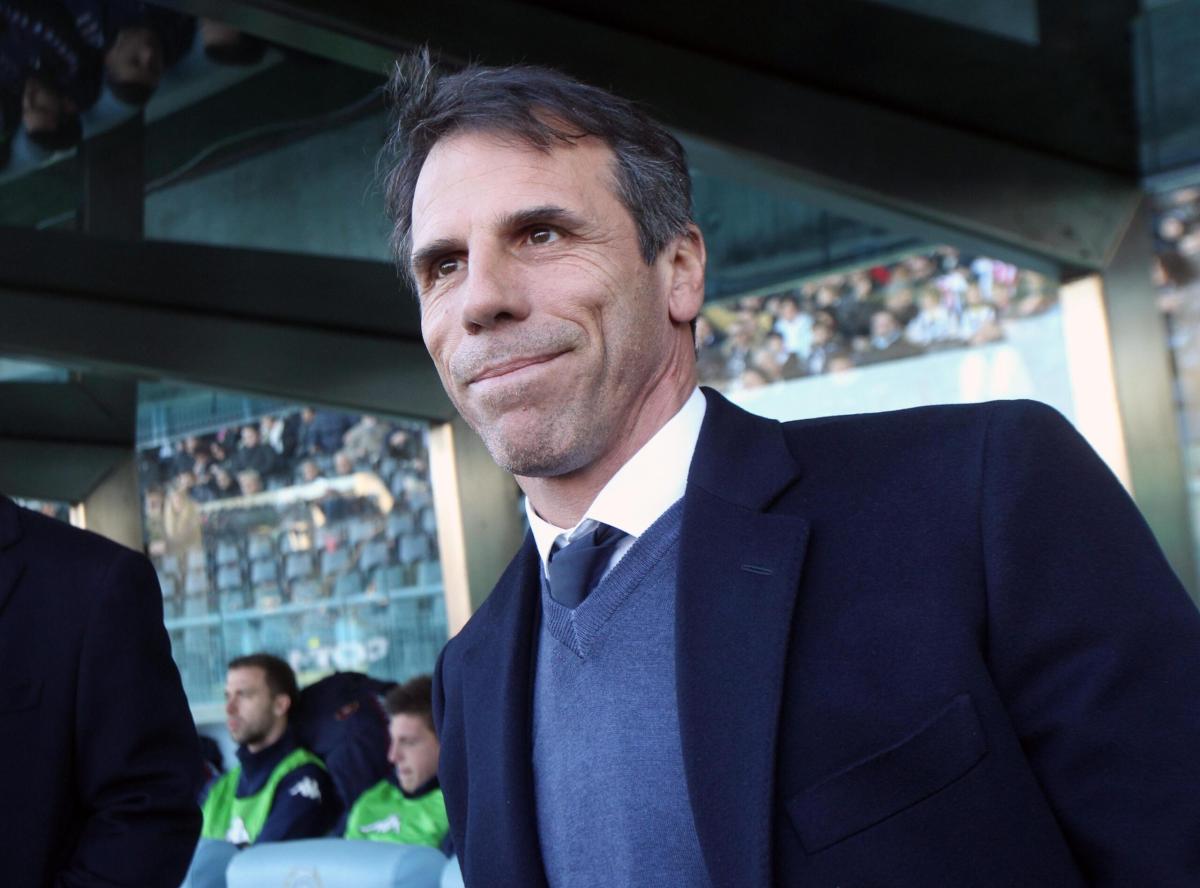 Gianfranco Zola inserito nella Hall of Fame del Calcio Italiano, un…