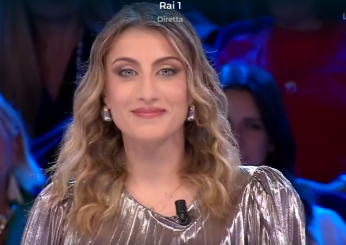 Affari tuoi, quanto hanno vinto ai pacchi stasera 18 novembre? Erica dalla Calabria ribalta la gara