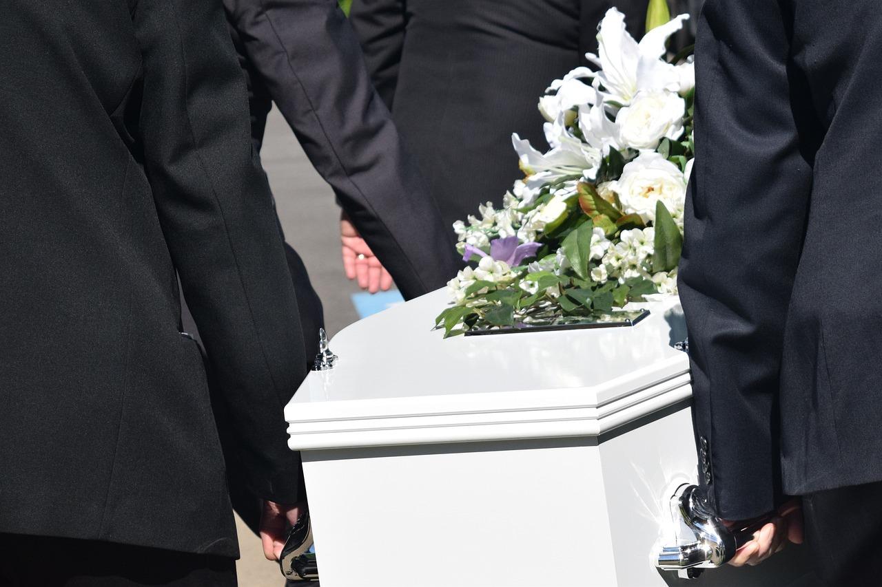 In quali casi è il Comune a pagare i funerali?