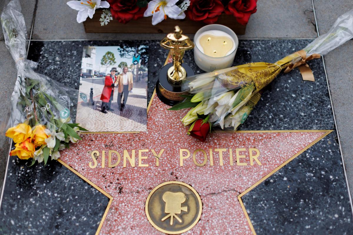 Sidney Poitier: il ricordo di Hollywood e un documentario per celeb…