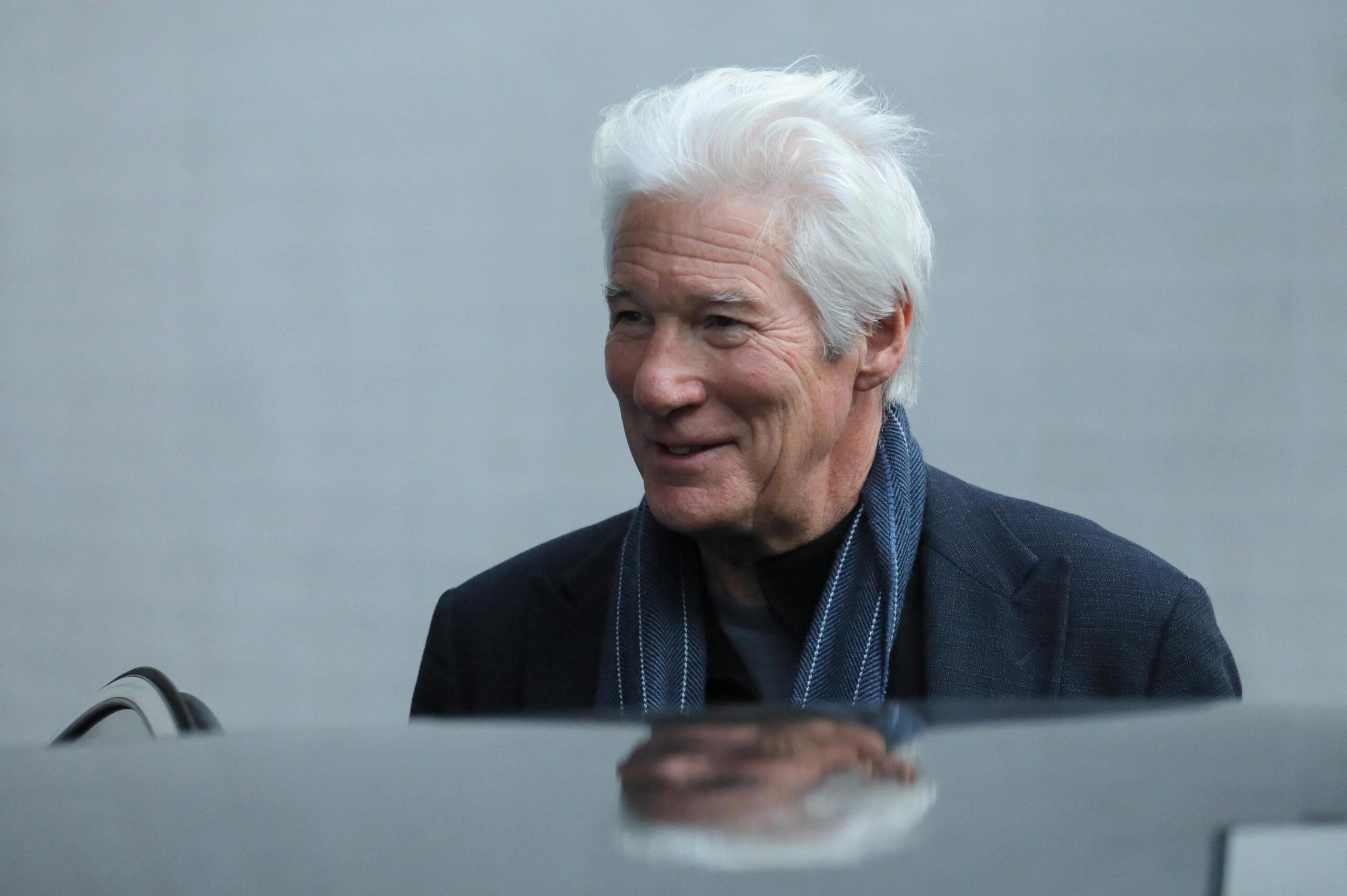 Richard Gere ricoverato in Messico per polmonite: come sta? Fan in apprensione