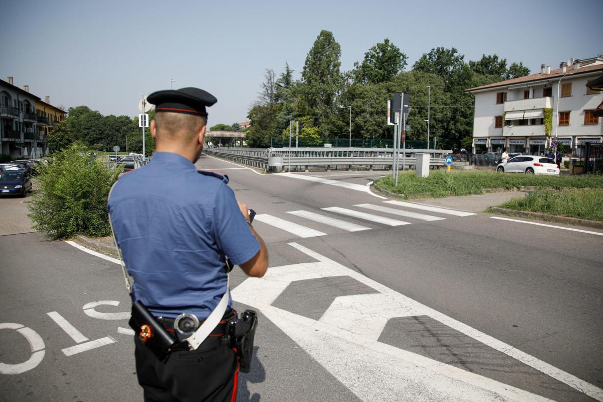 Milano, un matrimonio degenera in una sparatoria: chiuso un locale …