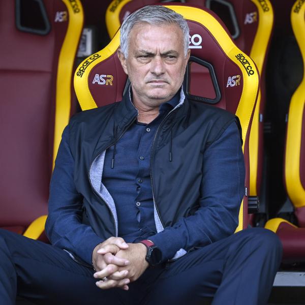 Slavia Praga-Roma, Mourinho: “Sarri? Quello che ha detto giustifica la differenza tra me e lui”