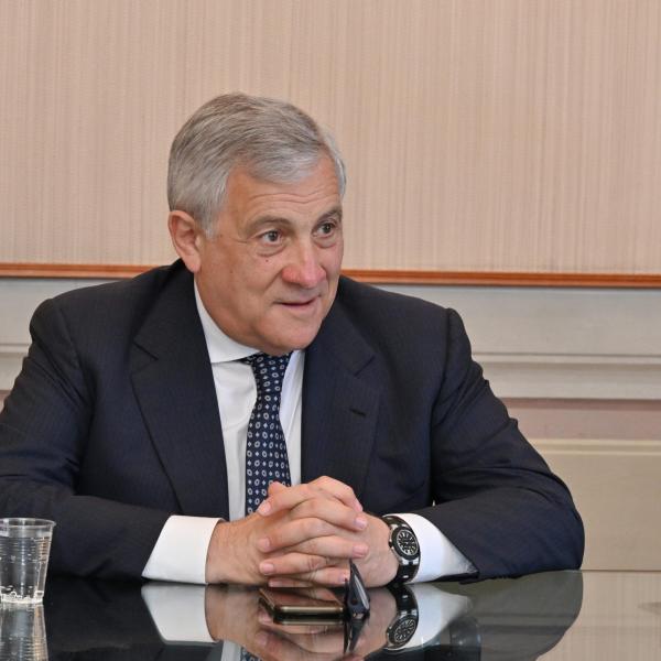 Cosa sta succedendo in Libano? L’appello di Tajani agli italiani: “Lasciate il paese il prima possibile”. Conclusa summit urgente Ministri Esteri G7