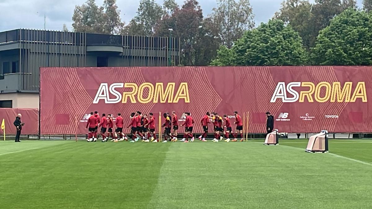 Bayer Leverkusen-Roma allenamento della vigilia, Dybala e Smalling …