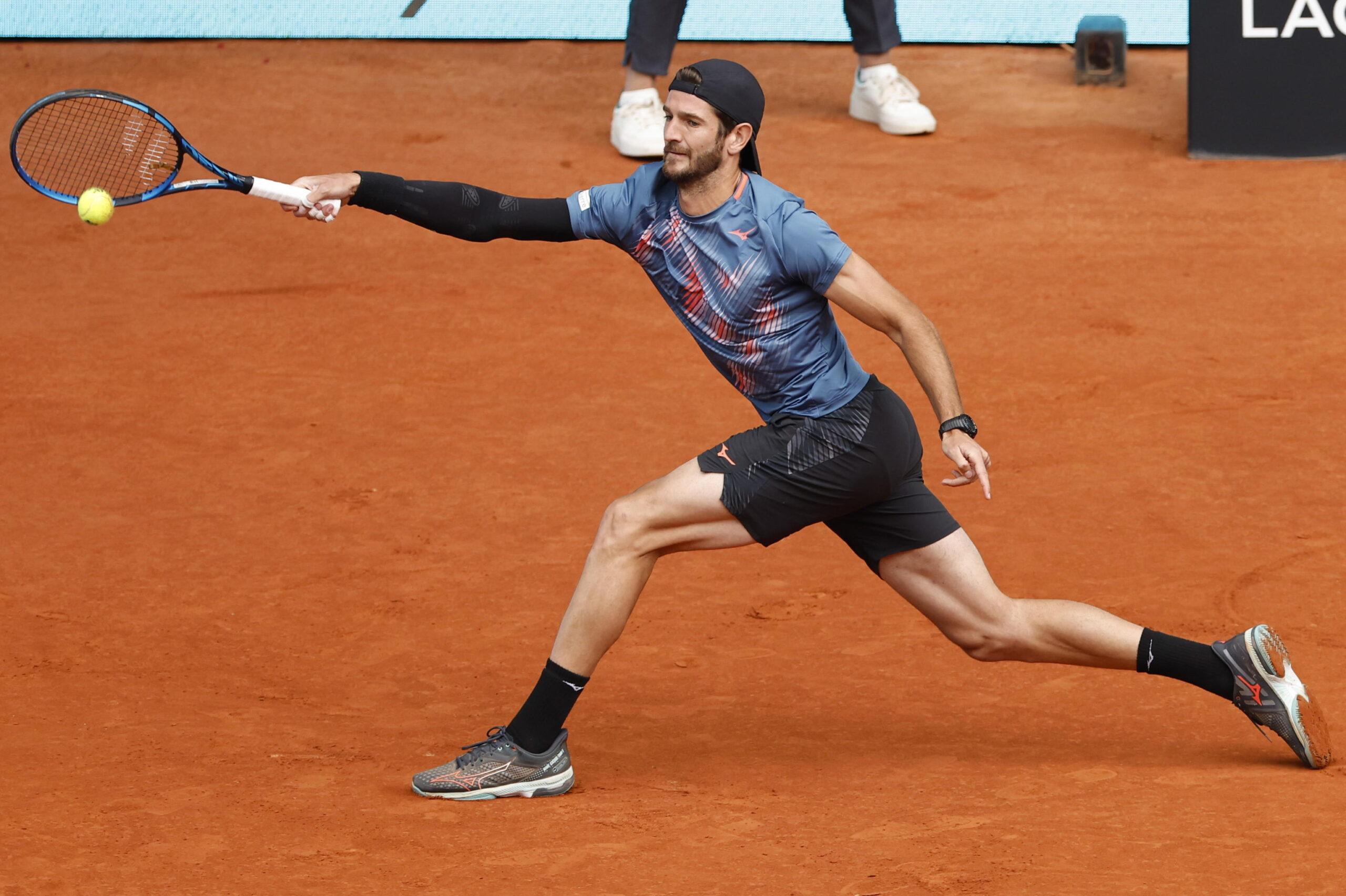 Chi è Andrea Vavassori, il tennista impegnato al Roland Garros: età, raking e il padre coach