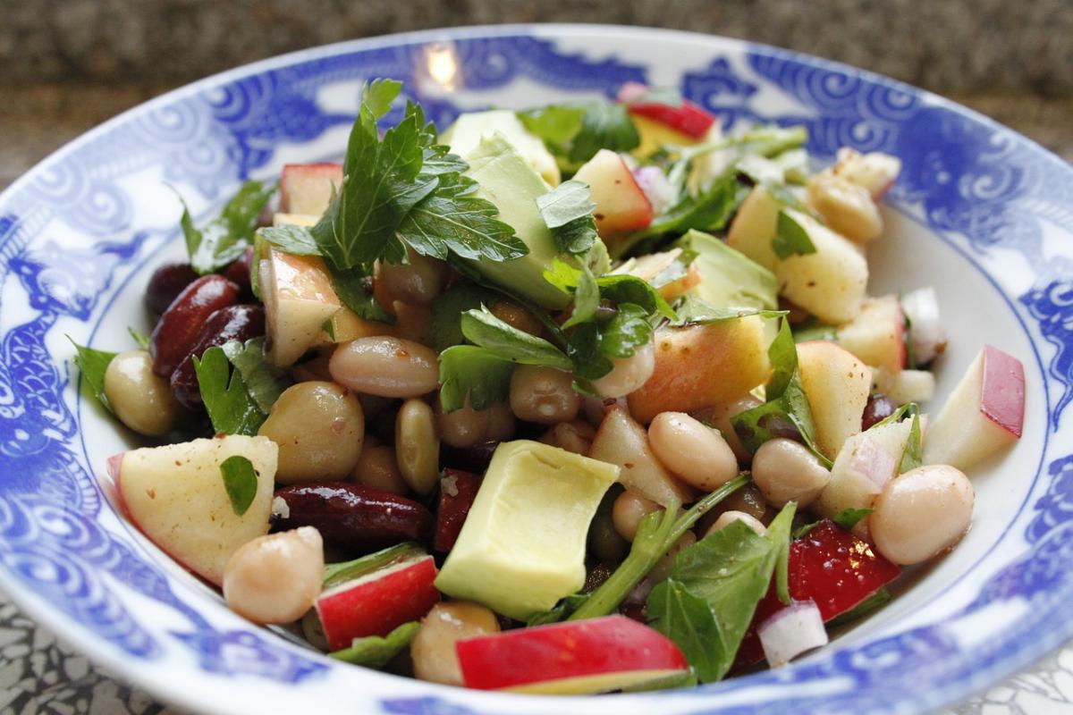 Voglia di qualcosa di fresco? Provate un’insalata di fagioli sfiziosa