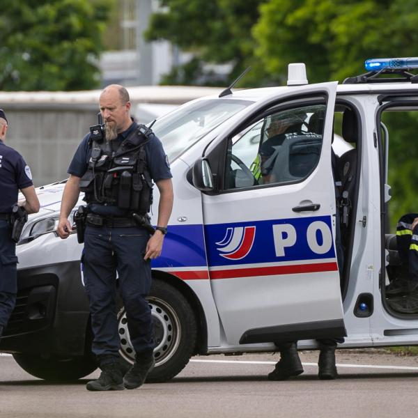 Francia, trovata morta la bambina di sei anni scomparsa a Rouen: arrestato il compagno della madre