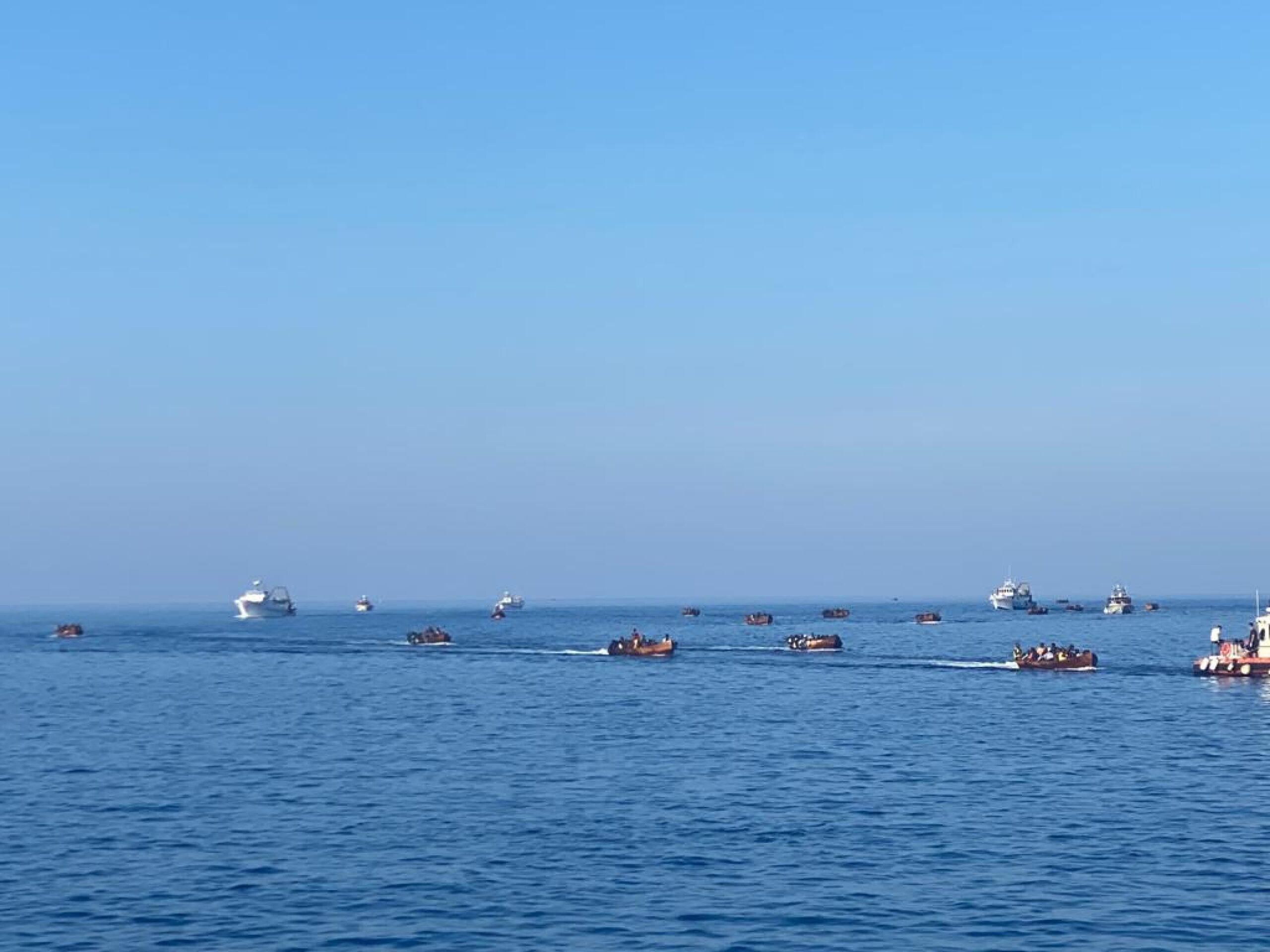 Migranti, Salvatore Martello, ex sindaco di Lampedusa: “Scena impressionante, sembrava lo sbarco in Normandia” | ESCLUSIVA