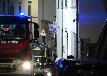 Siracusa, incendio in via Elorina: strada chiusa e vigili del fuoco a lavoro