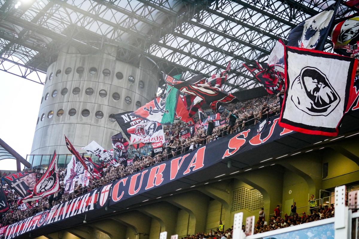 Duro comunicato della Curva del Milan: contro il Genoa sciopero del tifo, niente cori e bandiere a San Siro