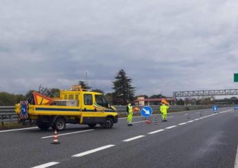 Cosenza, incidente sull’A2 all’altezza di Rogliano: scontro tra un’auto e un furgone, un morto e due feriti