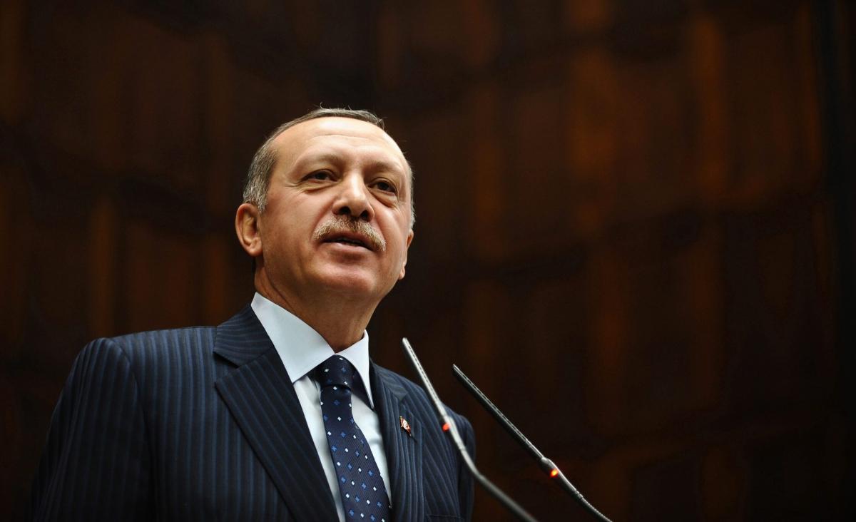 Turchia, il presidente Erdogan apre al leader siriano Assad: “Potrei invitarlo ad Ankara in qualsiasi momento”