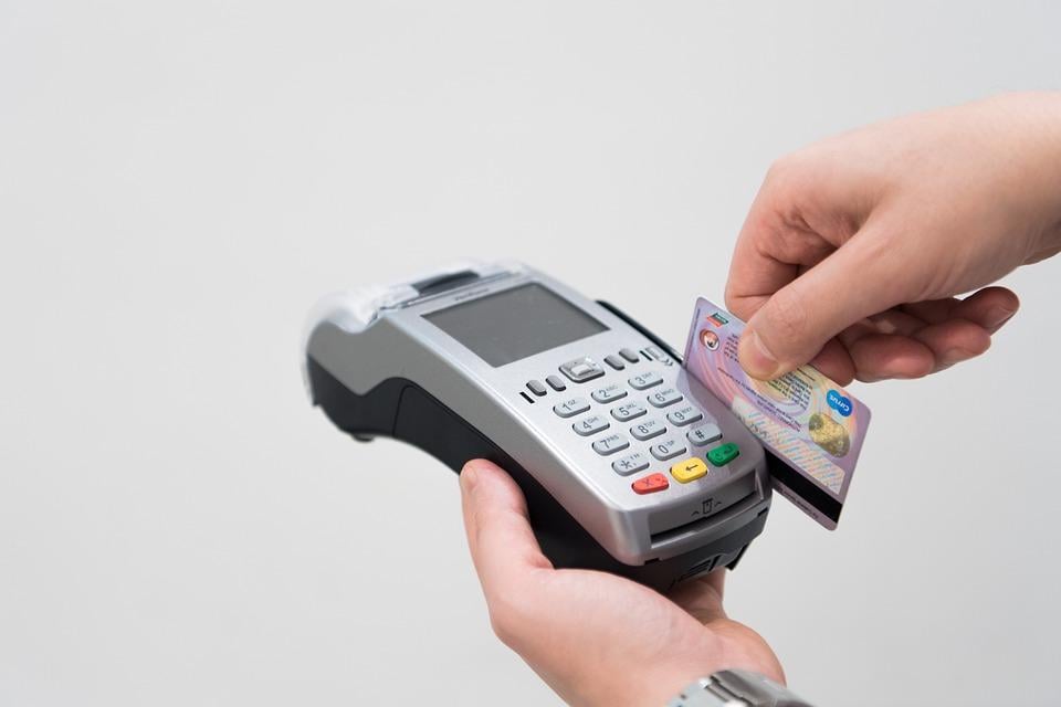 Bonus Pos in arrivo, chi lo può chiedere e come funziona il credito d’imposta del 30%?