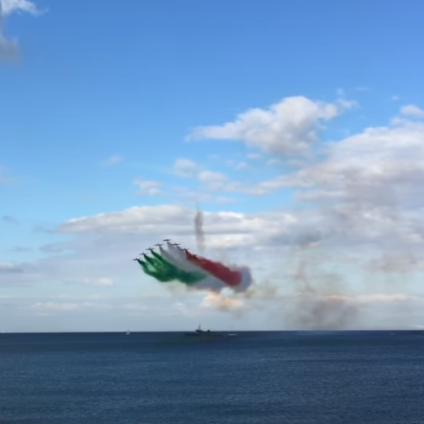 Quanto guadagnano i piloti delle Frecce Tricolori?