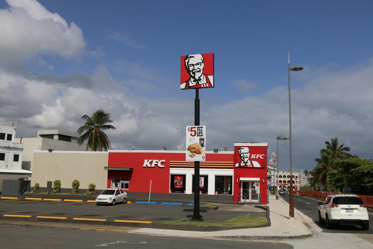 KFC offerte di lavoro: 600 nuove assunzioni entro il 2024