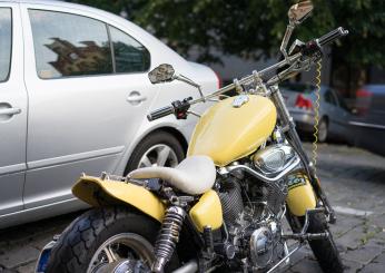 Assegno inclusione: la nuova stretta per la disponibilità o proprietà di auto e moto. Ecco chi dirà addio al sussidio