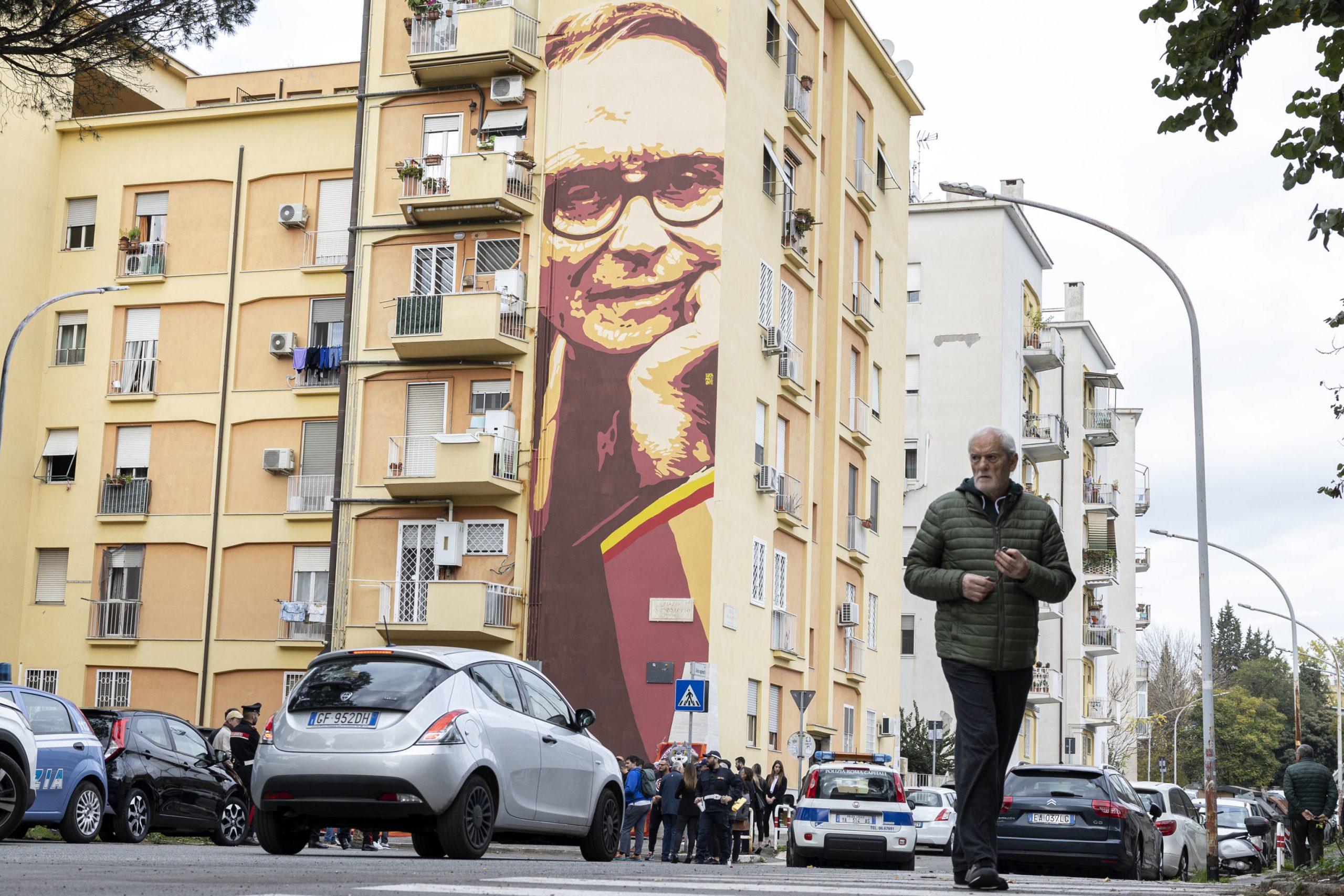 Ennio Morricone murales a Roma per il compleanno