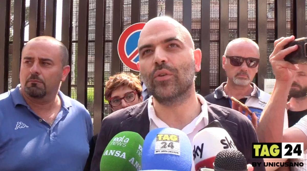 Bufera su Saviano dopo il tweet su Salvini