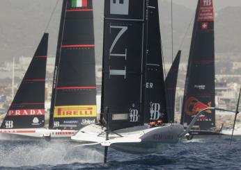 Luna Rossa lascia Cagliari alla volta di Barcellona