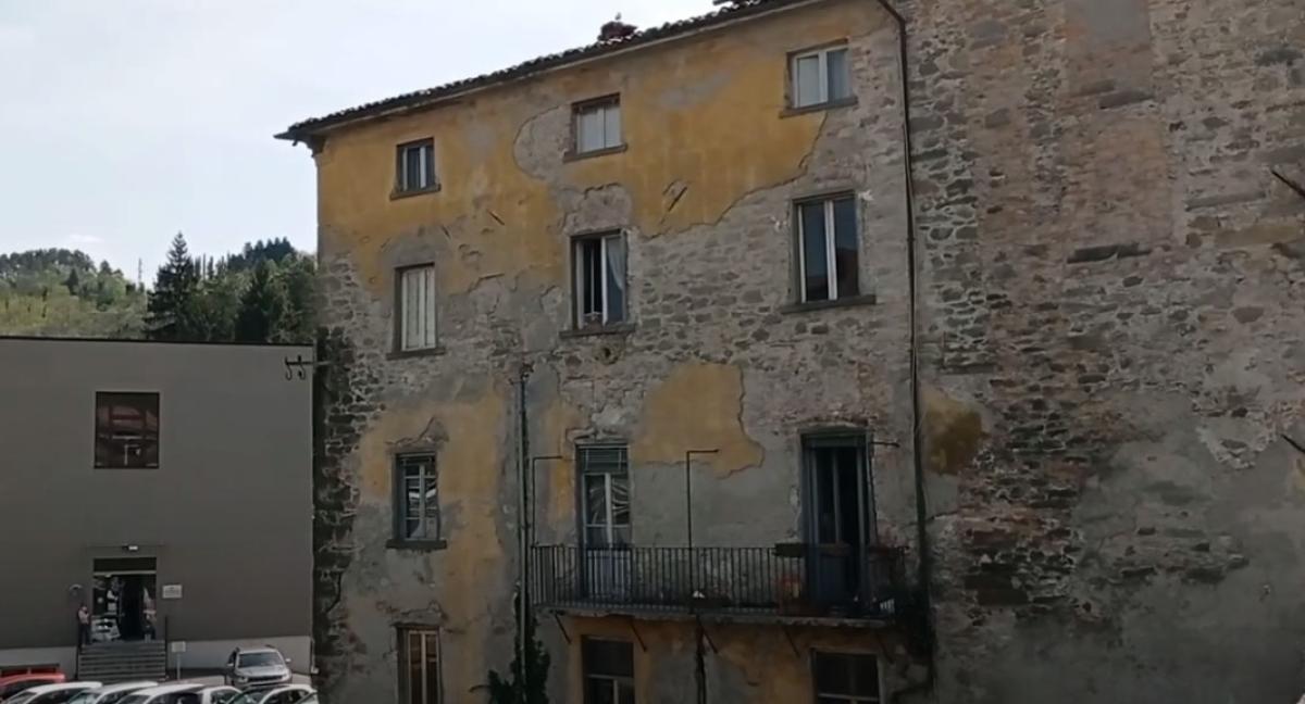 Castelnuovo di Garfagnana, dove si trova e quanti ebrei vi furono internati negli anni ’40?