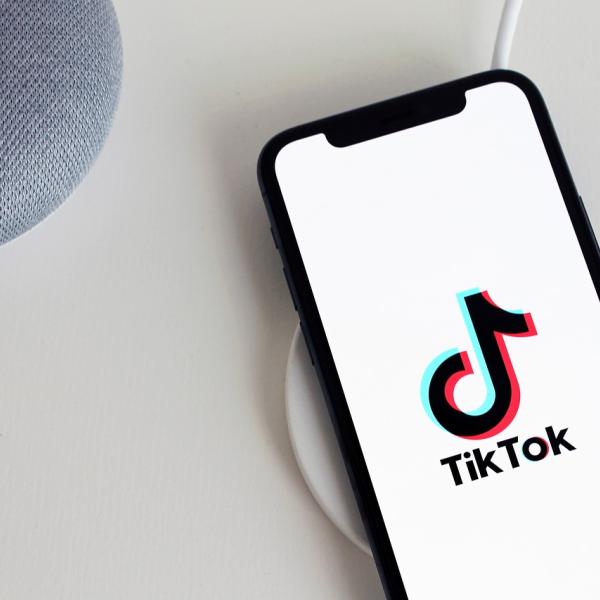 Quanto paga Tiktok? Ecco come guadagnare 1800 euro al mese