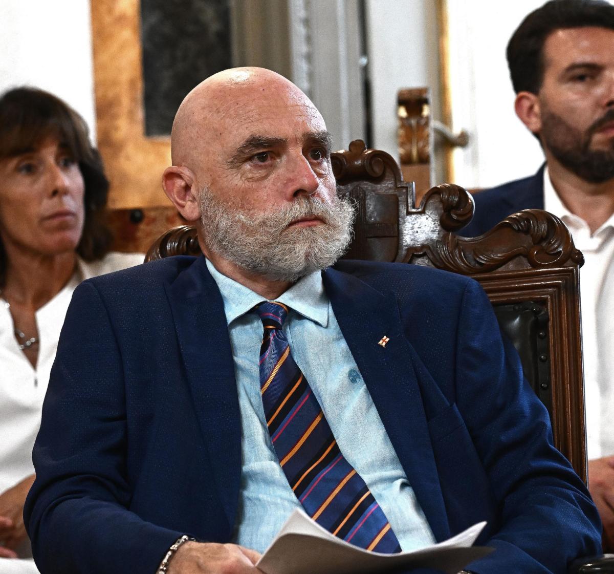 Chi è Mauro Avvenente, l’assessore di Italia Viva che non vuole lasciare il Comune di Genova anche se Renzi lo vuole ritirare per entrare nel Campo largo (e una incredibile premonizione)