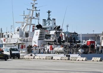 Messina: 105 migranti sbarcati, tra loro 23 minori