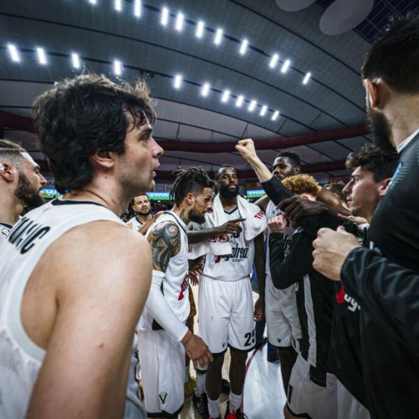 Pallacanestro Eurocup derby-Virtus Bologna: esordio-Hackett ok