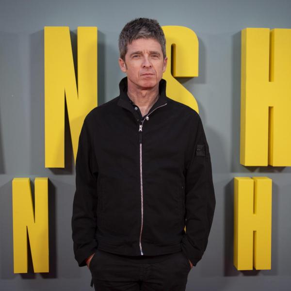 Noel Gallagher pubblica il nuovo singolo e la title track del nuovo album “Council Skies”