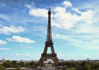 Tour Eiffel, registrati 6,3 milioni di visitatori nel 2023: superata la quota pre Covid