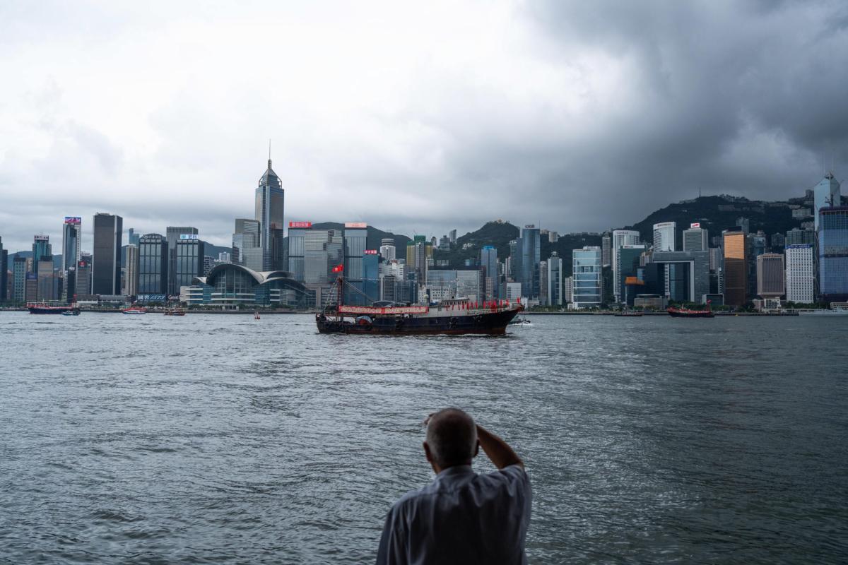 Hong Kong, una taglia pende sul capo di 8 attivisti pro-democrazia